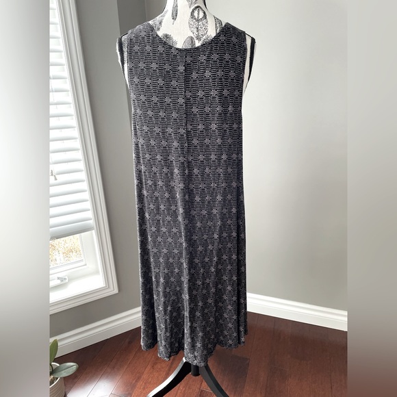Old Navy - Tank Top Dress - Picture 2 of 4